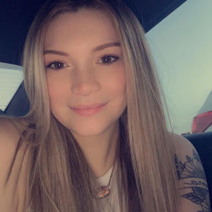 Meet your Posher, Danica